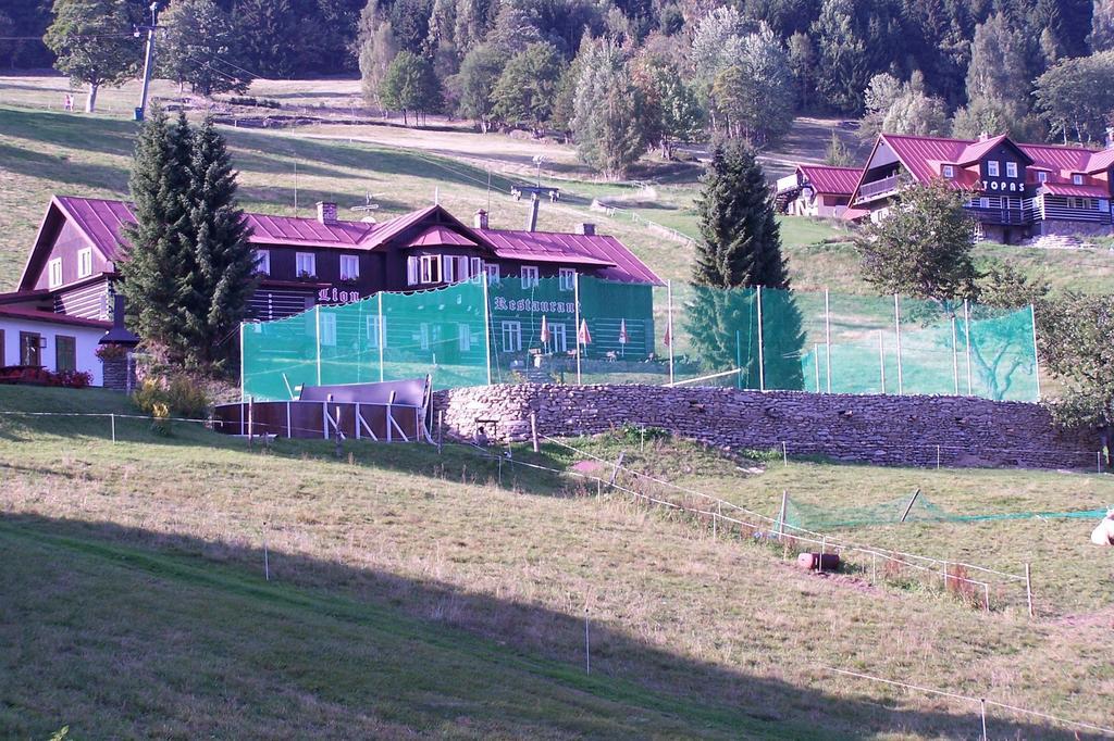Penzion Lion Pec pod Sněžkou Exterior foto
